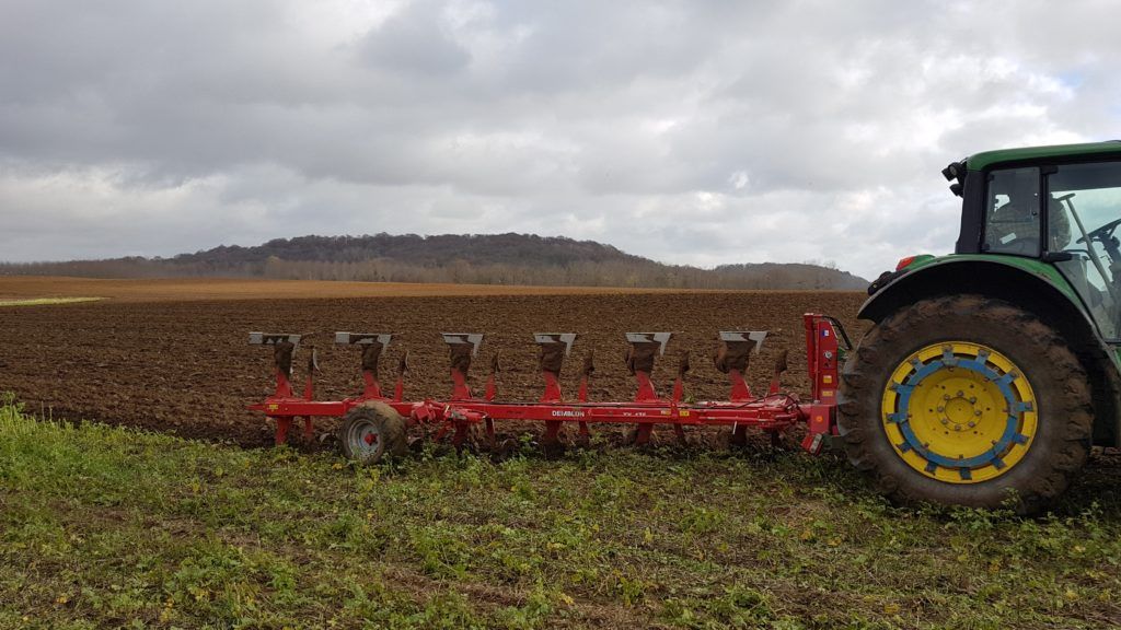 Charrue tx 170 & tx 175 - charrue agricole - mag demblon - x résiste à un effort de 2700 kg_3