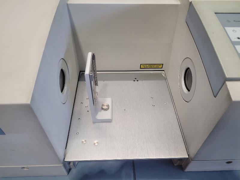 Spectromètre PerkinElmer Spectrum One FT-IR_3