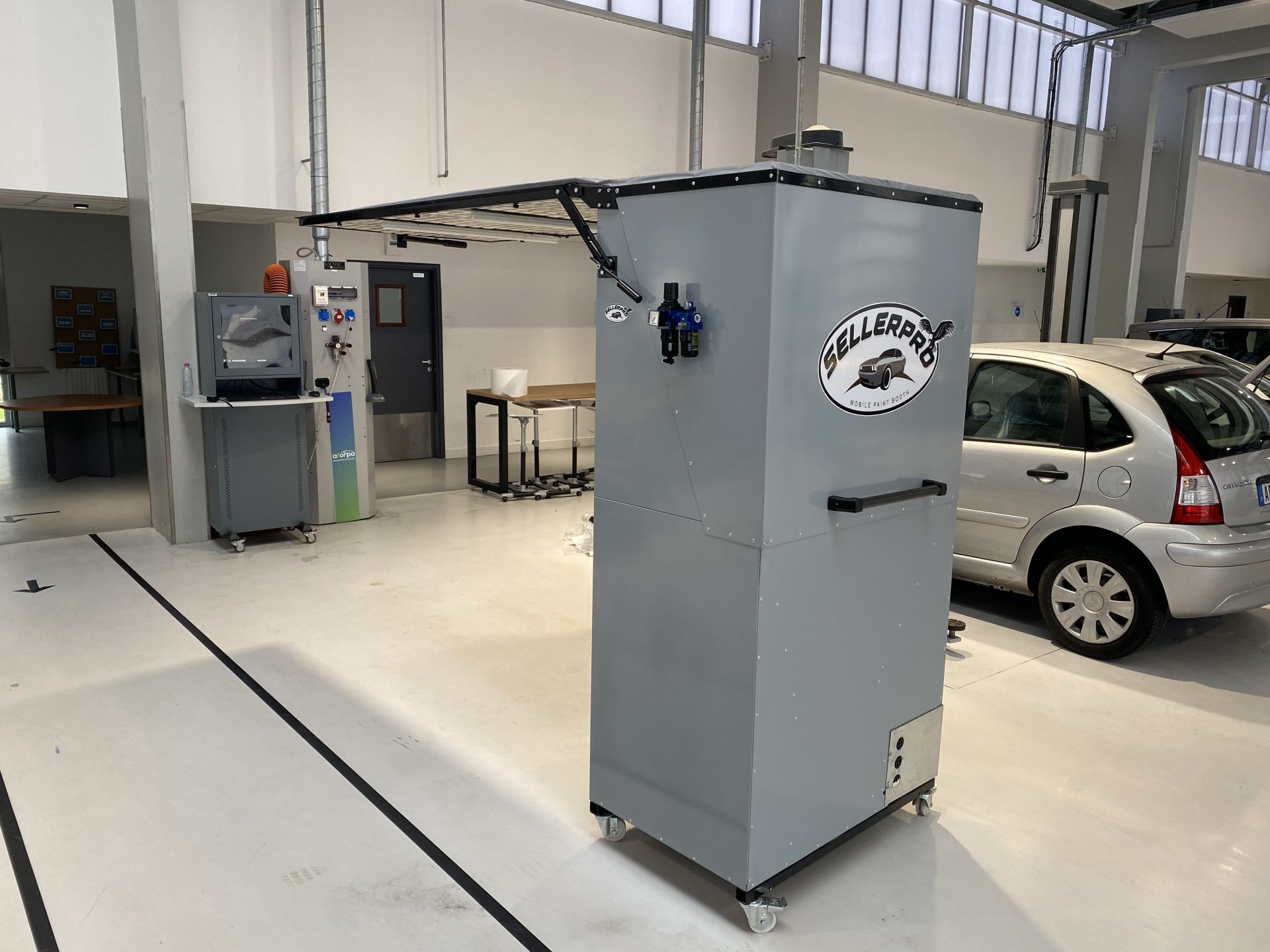 Outil de peinture mobile efficace SP700