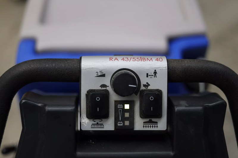 Columbus RA 55 BM 40 autolaveuse reconditionnée_3