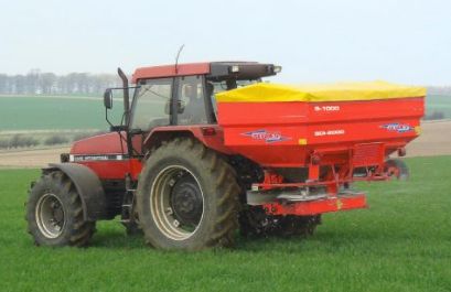 SFI-PES Distributeur d'engrais - Segués - capacité 1500 à 3200 L - pesage intégré_3
