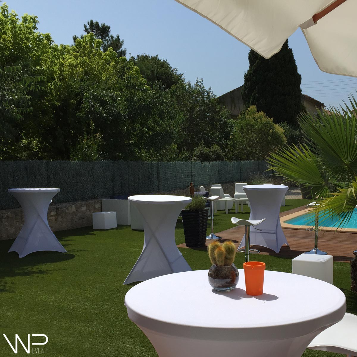 Housse de mange-debout blanche 110x80 cm - Traitée M1 - Élasthanne et polyester_3