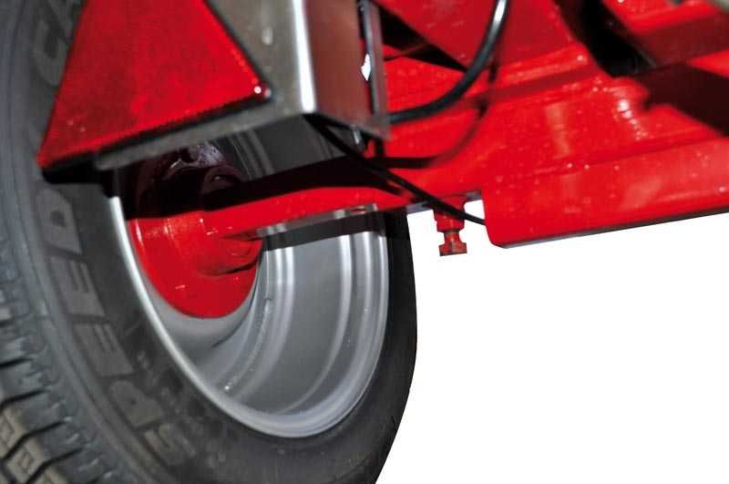 Matériel agricole pour enrubannage avec compte-tours électronique