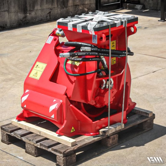 Raboteuse adaptable sur pelle hydraulique