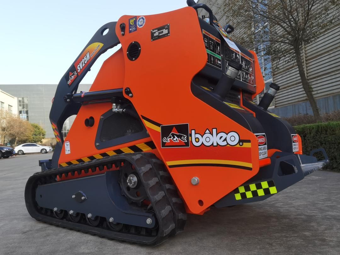 Mini chargeuse à chenilles porte outils 25cv kubota_3