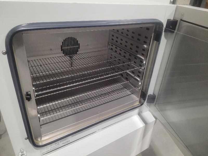 Incubateur / étuve réfrigéré BINDER KB-115 avec convection forcée 100°C_3