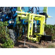 Prétailleuse Collard pour travail à haute vitesse dans les vignes
