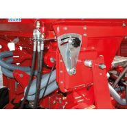 Équipement de semis pour terrains avec pente accentuée