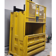 Presse verticale extra large haute densité M72HD - idéale pour recyclage industriel et centres de distribution_3
