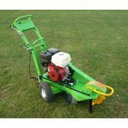 Rogneuse de souches équipée d’un moteur Honda GX 390