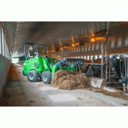 Mini-chargeuse articulée Avant Tecno Série R - 1.4t, siège conducteur arrière, bras télescopique_3