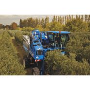 9090X Olive New Holland - Machine à vendanger avec convoyeur latéral et bennes en acier inoxydable 2000L_3