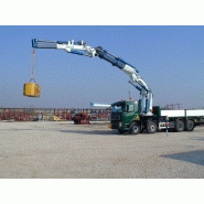 Grue hydraulique Cormach avec réservoir d'huile de 250 l