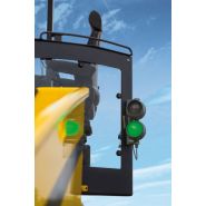 BMF 2500 S - Alimentateur de finisseurs pour pavage de chemin - Sécurité et efficacité optimisées_3