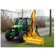 Outil de débroussaillage avec portée de travail de 550 cm