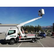 Camion nacelle 2016 avec faible encombrement pour chantiers