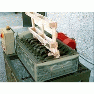 Plateforme élévatrice avec plateau tournant hydraulique