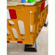 Base en caoutchouc pour barrière de sécurité polypropylène - stabilité et résistance aux chocs_3