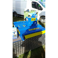 Outil de broyage pour mini-pelles compactes