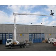 Nacelle élévatrice avec déport maximal de 12,6 mètres