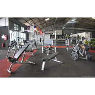 Revêtement amortissant conforme aux normes de sécurité