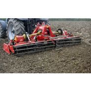 Herse rotative Fr112 avec largeur de transport de 240 cm