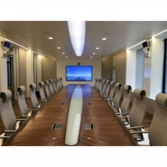 Table de conférence Eracle executive en chêne foncé avec fauteuils Klöber Ciello99 - Alea_3