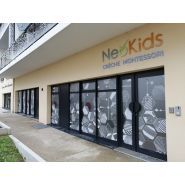 Vitrophanie sur mesure, idéal pour transformer une vitrine en une grande surface d'affichage imprimée - OUEST ENSEIGNES_4