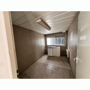 Cabane de chantier Cuisine - modèle 2006 - équipée avec frigo neuf, gazinière, évier et placard de rangement_3