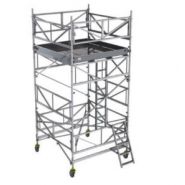 Échafaudage roulant ULTRALU avec surface de travail jusqu'à 8,70 m²