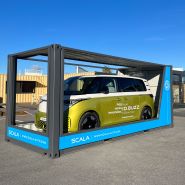 Container aménagé Car Box 20 pieds - exposition de véhicules avec LED multicolores et plexiglas sécurisé_3