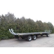 Plateforme agricole équipée d’un éclairage et support gyrophare