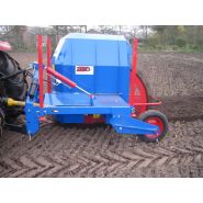 Draineuse pour améliorer le drainage des terrains agricoles