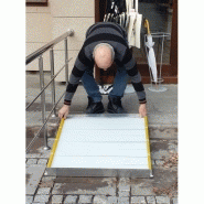 Rampe d'accès aluminium pliante - largeur 80 cm, longueur 100 cm - PMR - capacité 350 kg - bordure chasse-roue_3