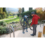 Station interactive de réparation et de gonflage universelle en libre-service pour vélo - clever ifix_3