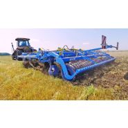 Terrix - Cultivateur agricole Farmet a.S - Largeur de travail 4500 à 6000 mm - Ameublissement profond et mélange intensif_3