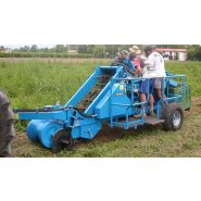 Récolteuse de pommes de terre K600 - Carpi Meccanica S.N.C - détéreuse remorquée avec bande de sélection hydraulique_3