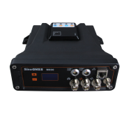 RTK M900 - Récepteur GNSS compact et robuste, multi-constellation, à faible latence, IP68, double antenne et mémoire 8G_3