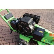Outil de rognage de souches avec moteur KOHLER CH 740