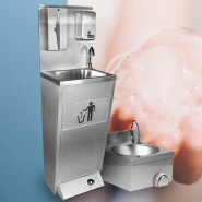 Lave-mains avec pédale et distributeur de savon_3