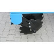 Déchaumeur à disques Zagroda - deux rangées de disques dentés Ø 560 mm - attelage 3 points et rouleau barre Ø 500 mm_3