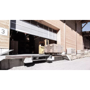 Porte sectionnelle industrielle sur mesure - Fiable, personnalisable et adaptée à tout projet de construction_3