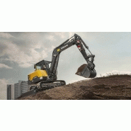 Pelle Volvo EC60E dotée d'une vitesse de déplacement de 2,3 à 4,4 km/h