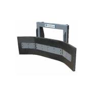 Racleur à lisier adapté aux tractopelles et télescopiques