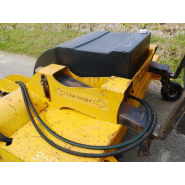 Balayeuse Eastern Attachments RS220 - Occasion - Largeur 2,20m - Réserve d'eau 200L - Bon état_3