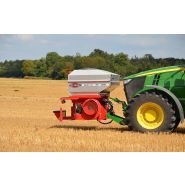 TCS Master équipé d'une trémie avant Multi-Pro