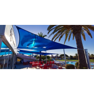 Abri d'aire de jeux conçu pour protéger, embellir et valoriser les espaces extérieurs des enfants - Koman Groupe_3