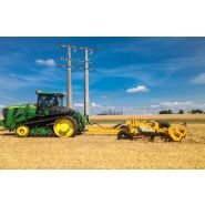 Équipement agricole Cultiplow Gold avec largeur de travail de 2,50 à 8 mètres