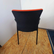 Chaise visiteur empilable avec tablette écritoire - Steelcase Eastside d'occasion - confortable_3