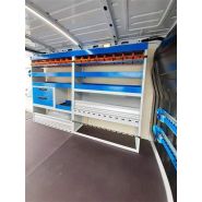 Fourgon avec galerie aluminium et options de confort pour travaux publics